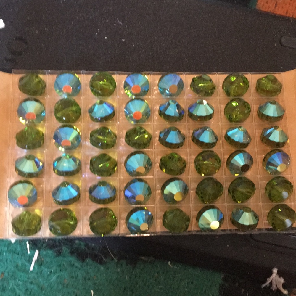 Olivine aurore boreale 12 mm beads